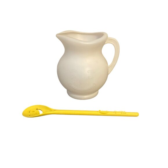 Vintage Kool Aid Smiley Face 2 Qt Pitcher Yellow Splenda Stirring Spoon Estate - Picture 1 of 5